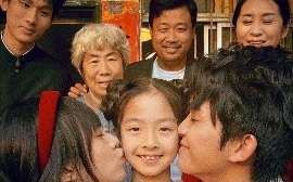 短剧《萌娃来报恩（51集）黄薇毓 (2025)》全集免费在线观看