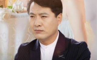 短剧《我妈给我找了个总裁爸爸（87集全）》免费观看