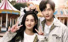短剧《我靠学人精轻松拿捏校草（72集）王典典＆郏元栋 (2025)》全集免费在线观看