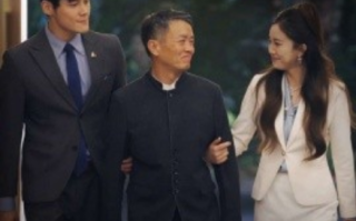 短剧《回村后我总裁的身份瞒不住了（80集全）》免费观看