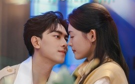 短剧《他的深情眼（76集）韦若辰＆李玥（四一）(2025)》全集免费在线观看 